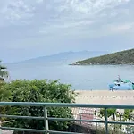 Majki - Sea View-free Parking Saranda