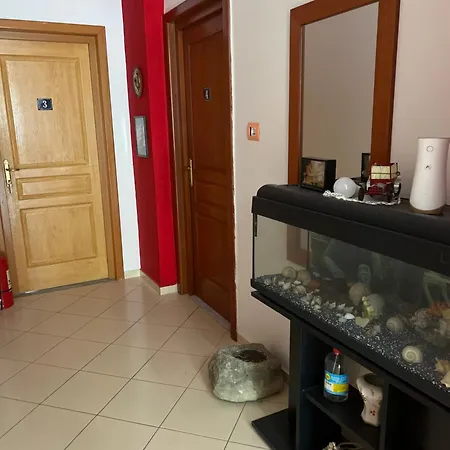 Majki Διαμέρισμα Σαράντα