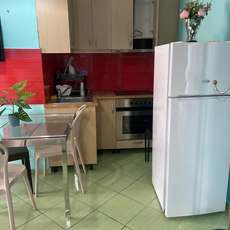 Majki Διαμέρισμα Σαράντα