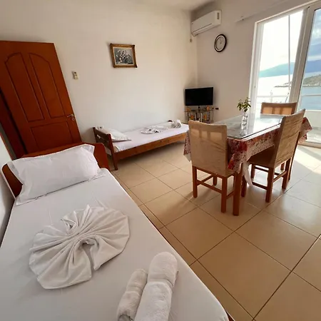 Majki - Sea View-free Parking * Sarandë