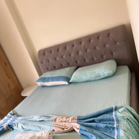 Majki Σαράντα