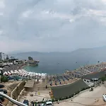 Majki - Sea View-free Parking شقة ساراندا