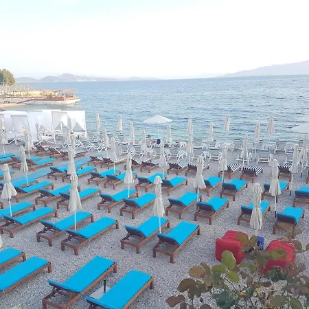 Majki - Sea View-free Parking アパート Sarandë