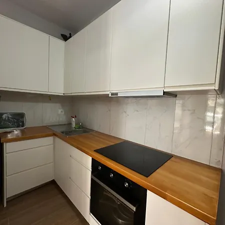 Majki * ساراندا